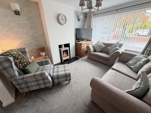 Lounge- click for photo gallery